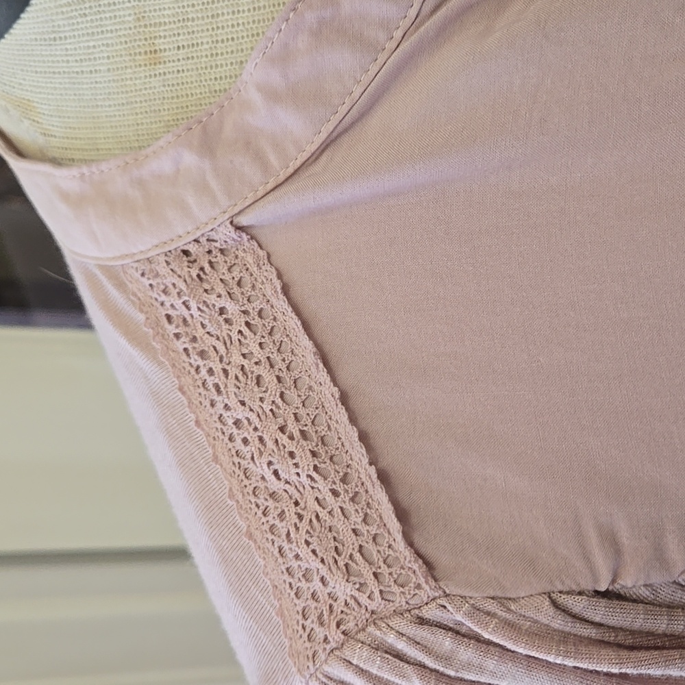 Democracy Light Pink Blouse Emroidery 3/4 Ruffle Sleeve Vneck Button Front L EUC - Picture 4 of 9